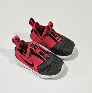 Nike Flex Runner Boy Girl Baby Toddler Size 5c Red Gray Black Sneaker